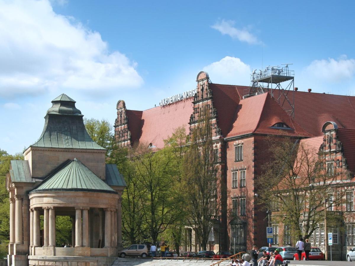 Hostel Studencki Dom Marynarza Pasat Stettin Exterior foto